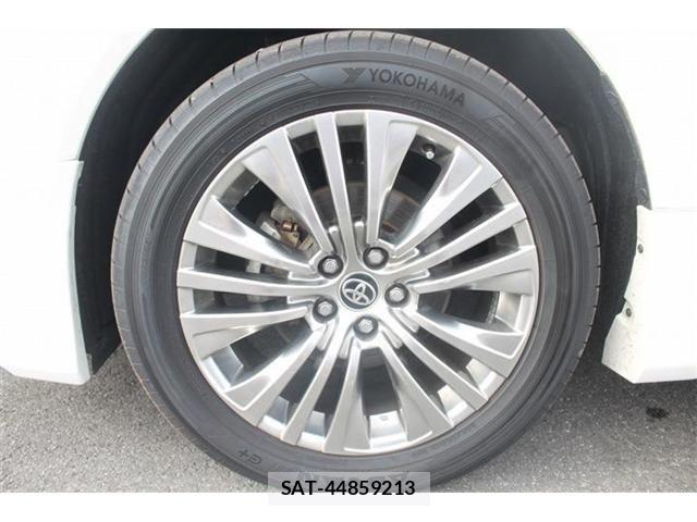 Toyota HARRIER HYBRID 2021-09 7616885-27