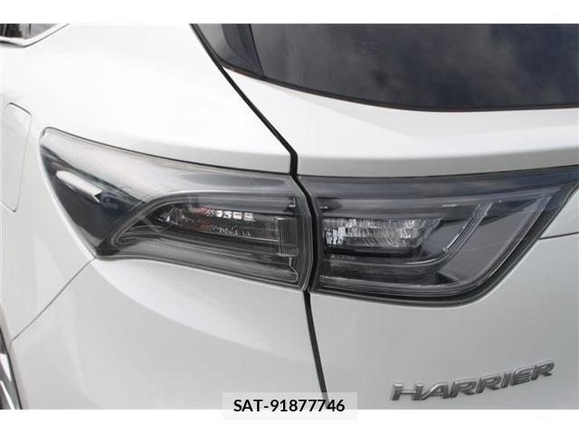 Toyota HARRIER HYBRID 2014-02 7616899-15