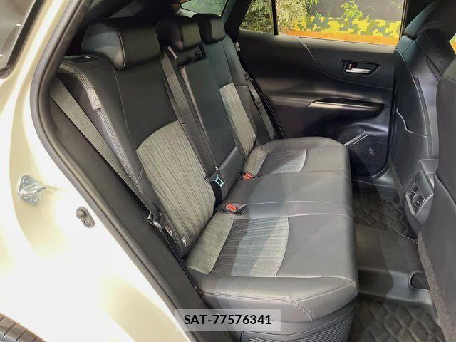 Toyota HARRIER HYBRID 2021-07 7616875-11