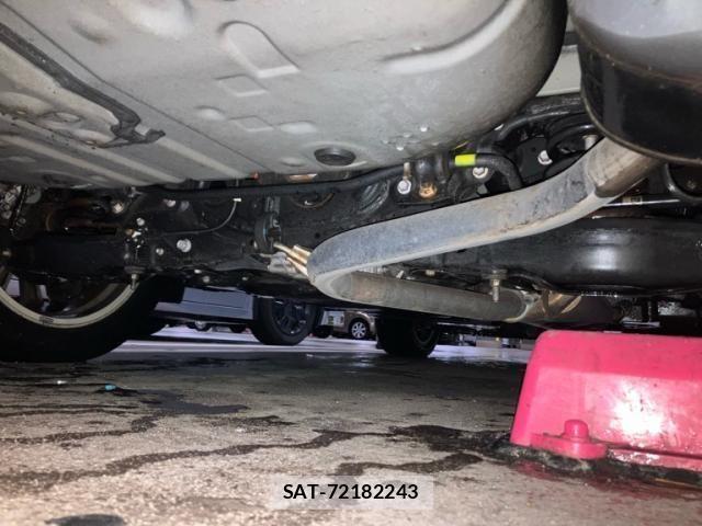 Toyota HARRIER HYBRID 2015-07 7616900-7