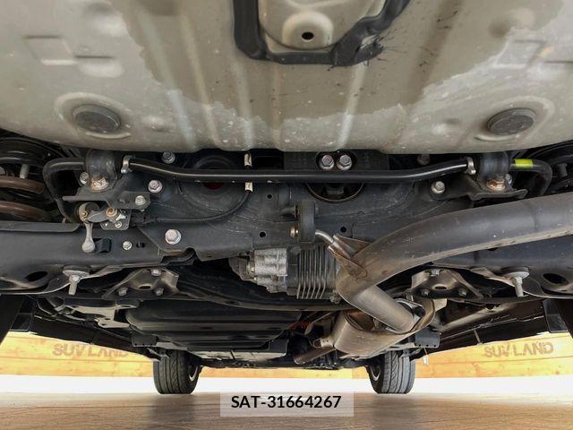 Toyota HARRIER HYBRID 2015-04 7616887-19
