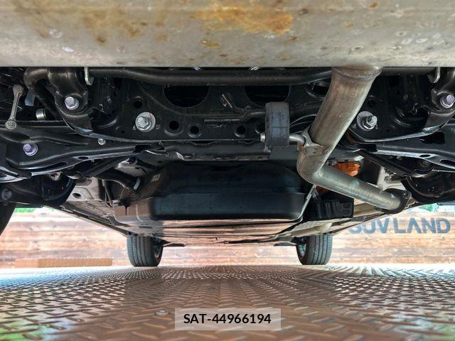 Toyota HARRIER HYBRID 2024-03 7616851-18