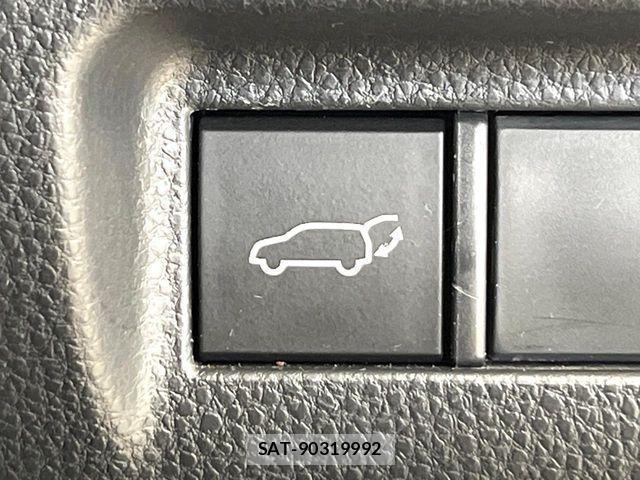 Toyota HARRIER HYBRID 2023-02 7616868-9
