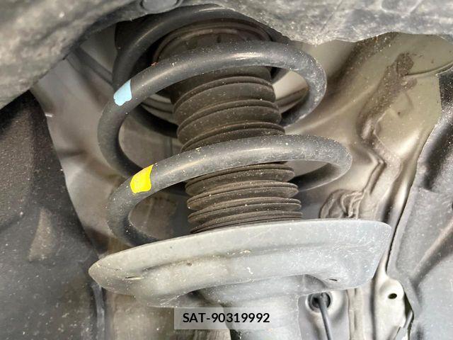 Toyota HARRIER HYBRID 2023-02 7616868-19