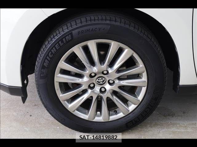 Toyota HARRIER HYBRID 2015-02 7616891-13