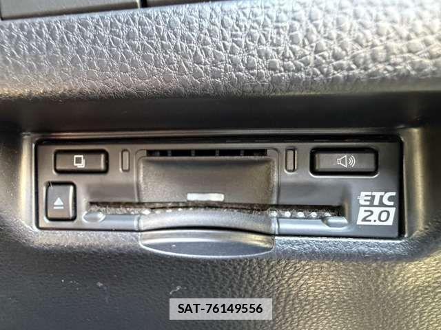 Toyota HARRIER HYBRID 2023-06 7723801-12