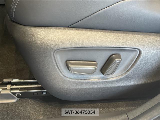 Toyota HARRIER HYBRID 2026-06 7876680-25