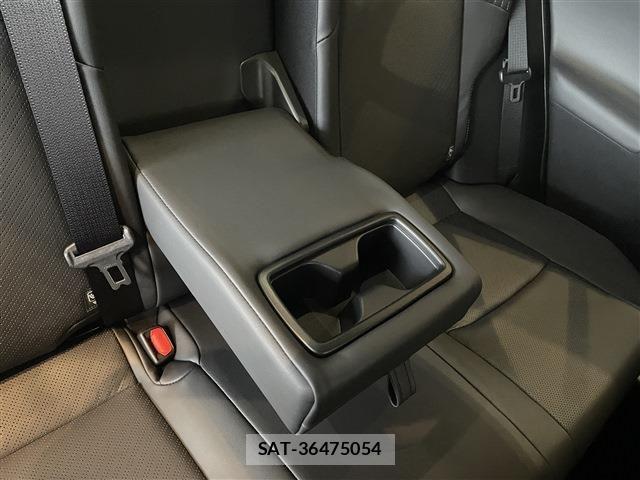 Toyota HARRIER HYBRID 2026-06 7876680-27