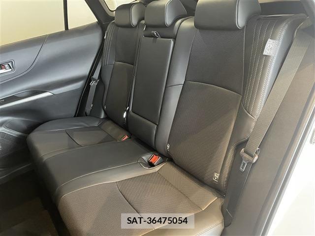 Toyota HARRIER HYBRID 2026-06 7876680-28