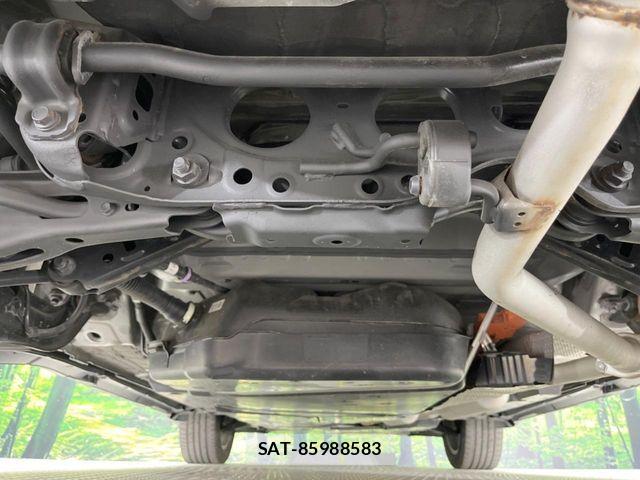 Toyota HARRIER HYBRID 2021-12 7876698-18