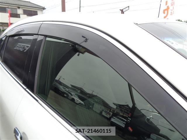 Toyota HARRIER HYBRID 2022-03 7876697-9