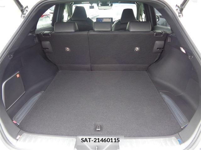 Toyota HARRIER HYBRID 2022-03 7876697-15