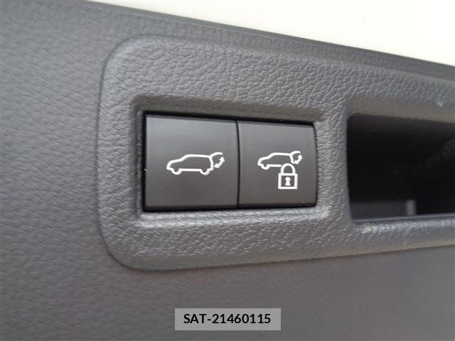 Toyota HARRIER HYBRID 2022-03 7876697-17