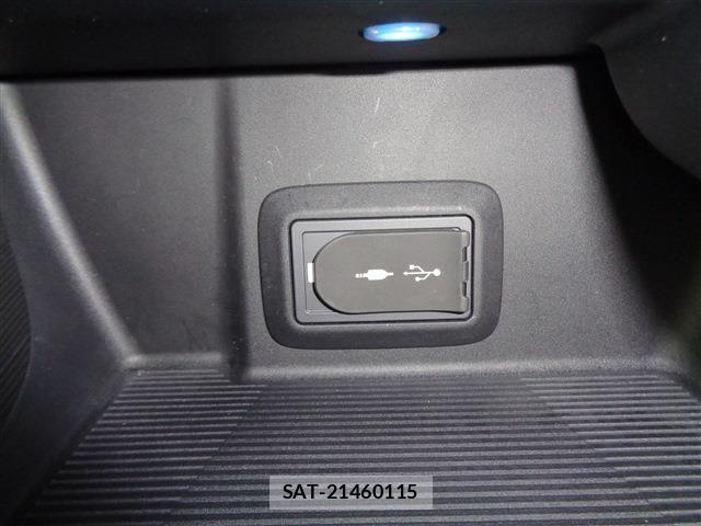 Toyota HARRIER HYBRID 2022-03 7876697-28