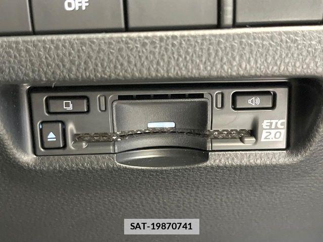 Toyota HARRIER HYBRID 2023-05 7979378-6