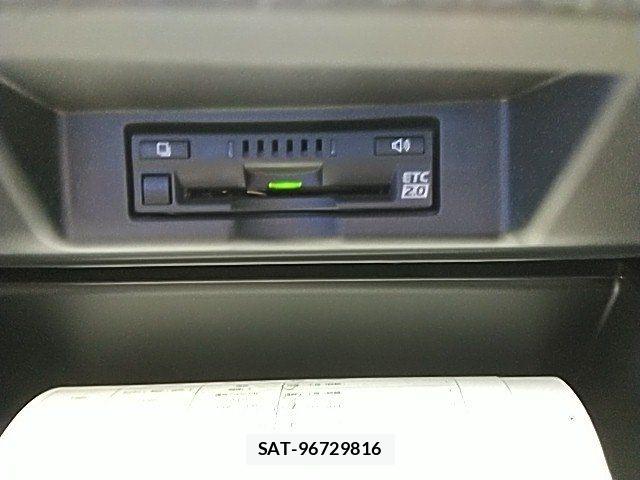 Toyota HARRIER HYBRID 2017-12 8035835-24