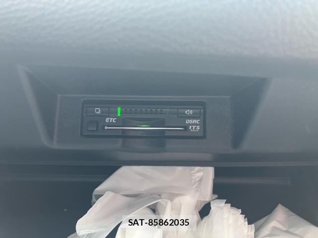Toyota HARRIER HYBRID 2014-11 8035836-22