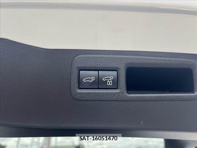 Toyota HARRIER HYBRID 2024-04 8035826-11