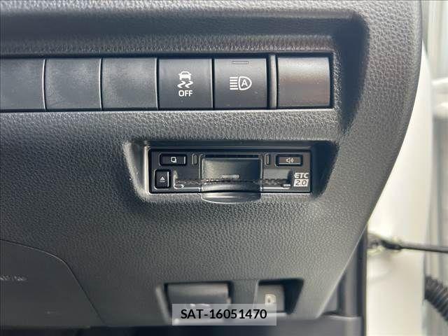 Toyota HARRIER HYBRID 2024-04 8035826-15