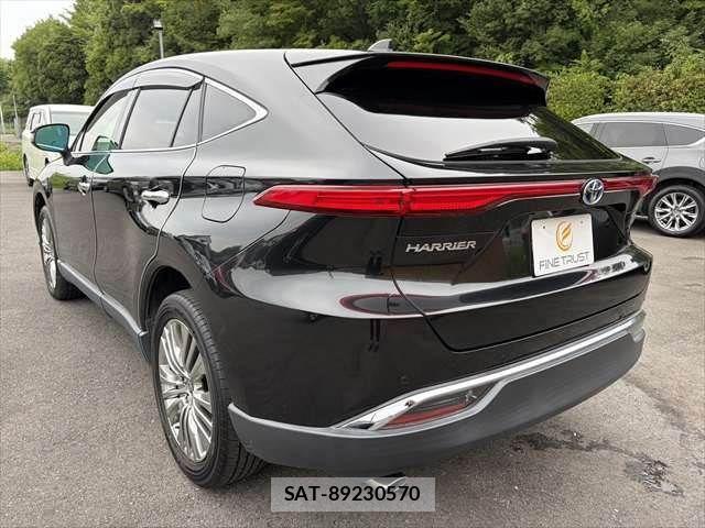 Toyota HARRIER HYBRID 2020-06 8035833-23