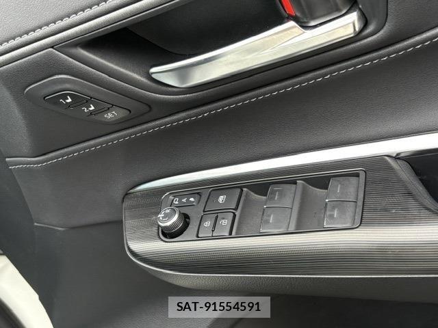 Toyota HARRIER HYBRID 2021-06 8035820-21