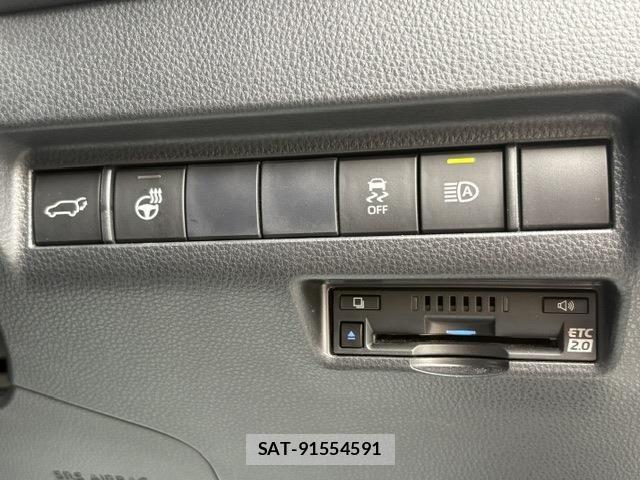 Toyota HARRIER HYBRID 2021-06 8035820-22