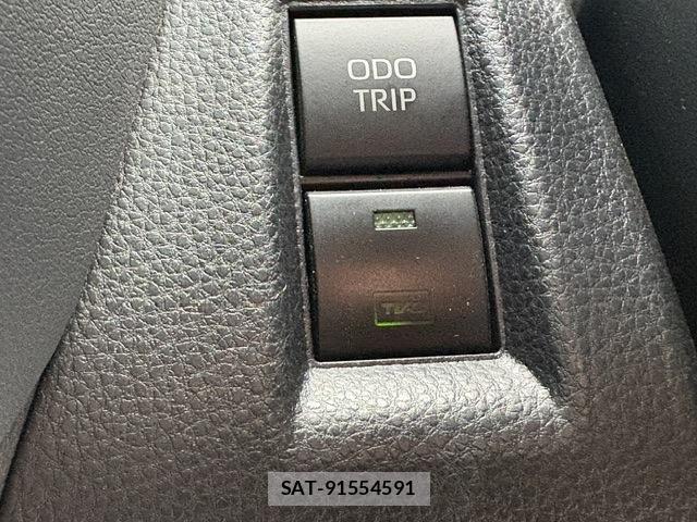 Toyota HARRIER HYBRID 2021-06 8035820-23