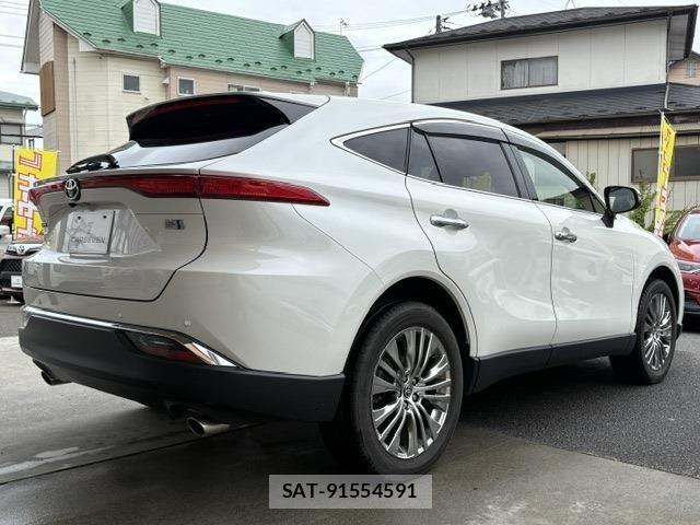 Toyota HARRIER HYBRID 2021-06 8035820-4