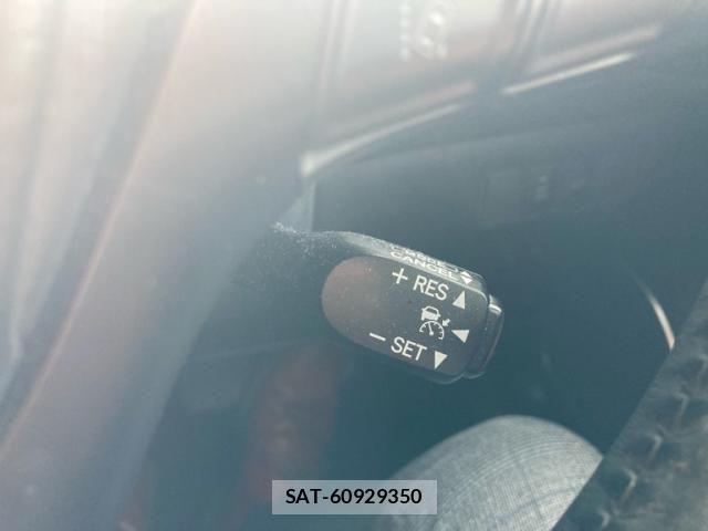 Toyota HARRIER HYBRID 2015-08 8035838-16