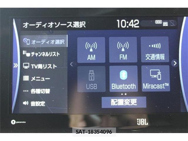 Toyota HARRIER HYBRID 2021-04 8035834-3