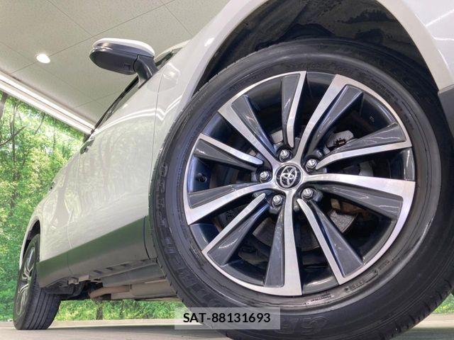 Toyota HARRIER HYBRID 2021-07 8035831-12