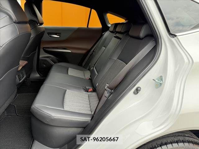 Toyota HARRIER HYBRID 2025-12 8035816-17