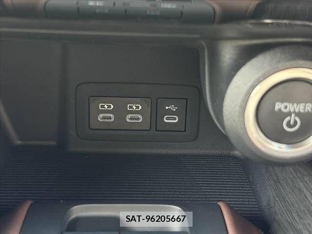 Toyota HARRIER HYBRID 2025-12 8035816-25