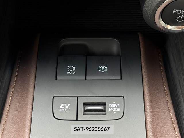Toyota HARRIER HYBRID 2025-12 8035816-26