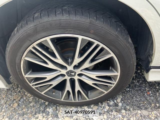 Toyota HARRIER HYBRID 2015-08 8035839-9