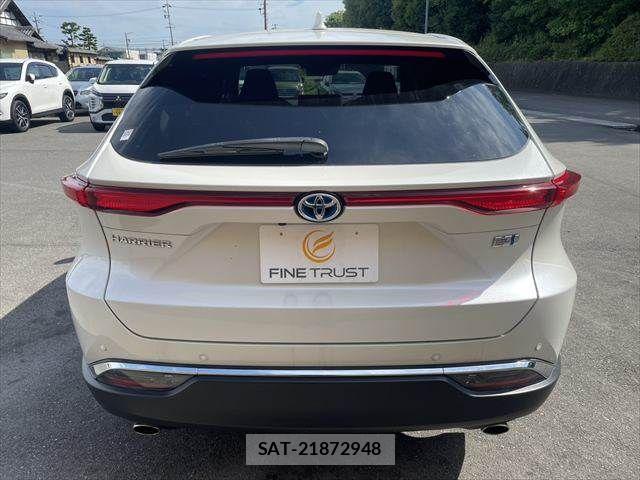 Toyota HARRIER HYBRID 2021-04 8073919-21