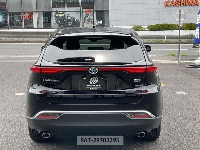 Toyota HARRIER HYBRID 2024-02 8073917-4