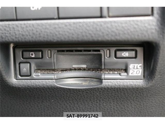 Toyota HARRIER HYBRID 2023-03 8073920-5