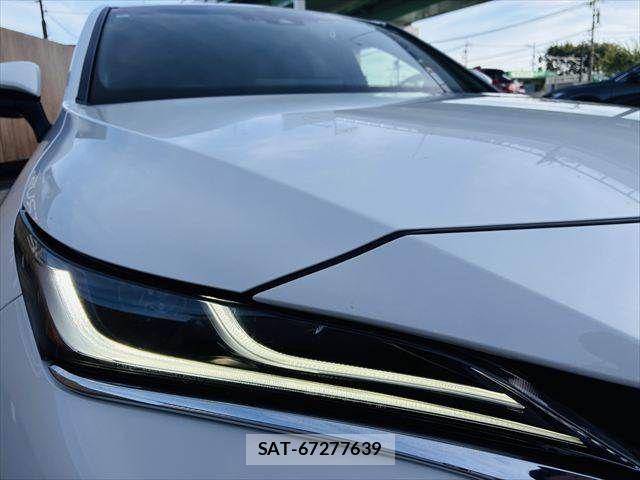 Toyota HARRIER HYBRID 2021-06 8073922-24