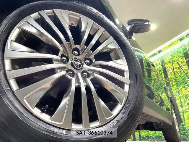 Toyota HARRIER HYBRID 2023-10 8073907-12
