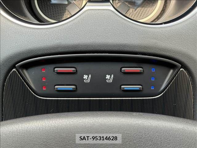 Toyota HARRIER HYBRID 2021-10 8099427-14