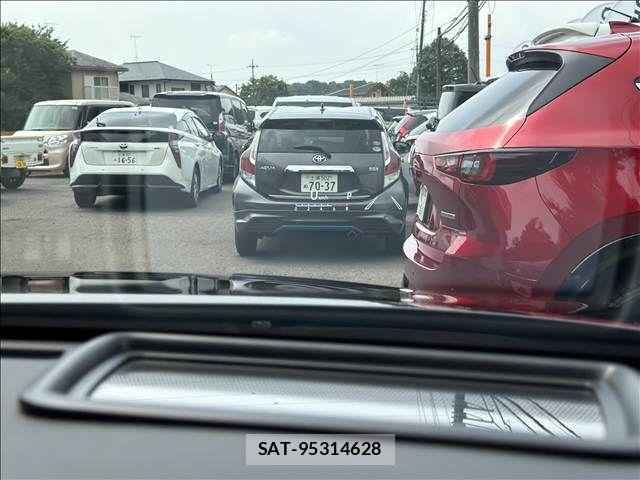 Toyota HARRIER HYBRID 2021-10 8099427-15