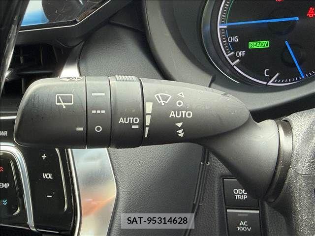 Toyota HARRIER HYBRID 2021-10 8099427-28