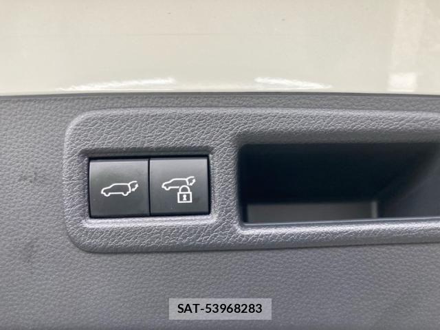 Toyota HARRIER HYBRID 2021-06 8099454-15