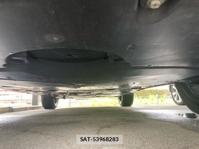 Toyota HARRIER HYBRID 2021-06 8099454-4