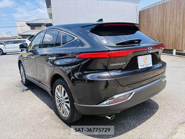 Toyota HARRIER HYBRID 2021-07 8099432-21