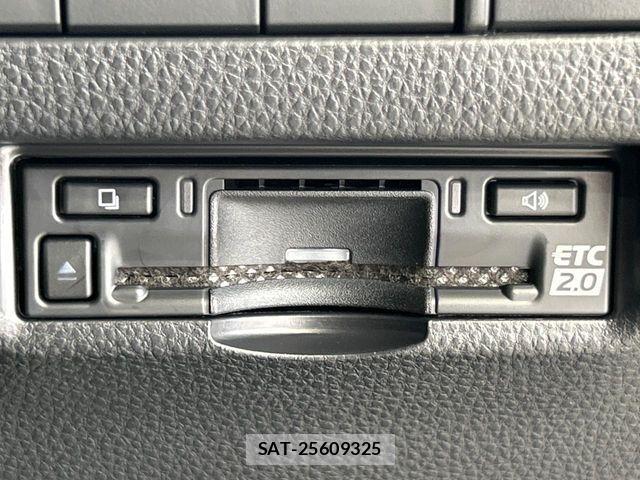 Toyota HARRIER HYBRID 2024-04 8099426-6