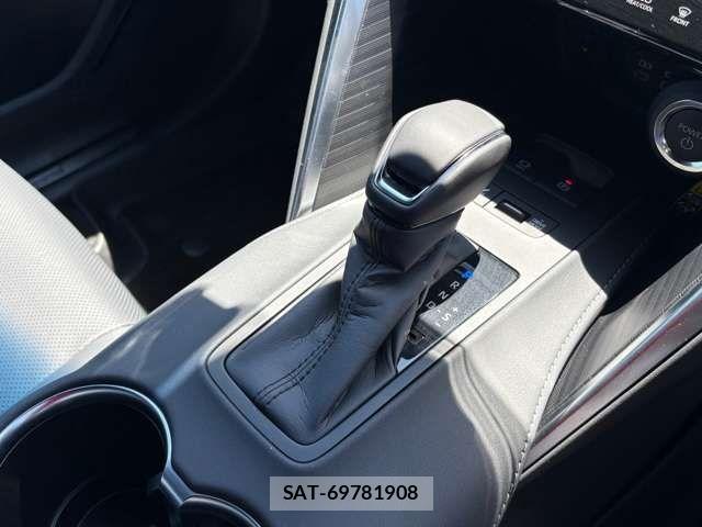 Toyota HARRIER HYBRID 2025-07 8099423-19