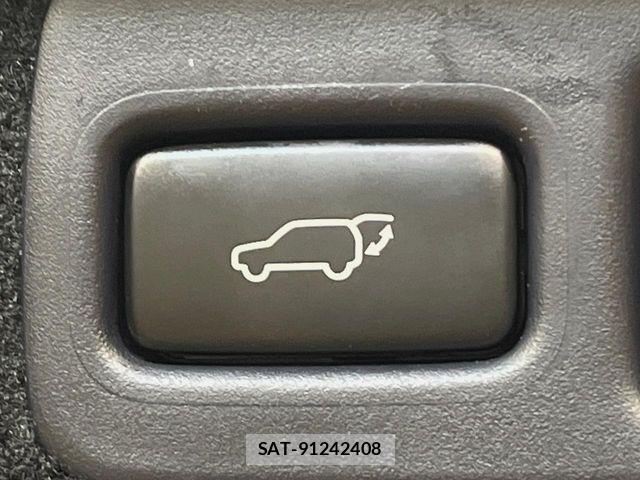 Toyota HARRIER HYBRID 2017-09 8130417-5