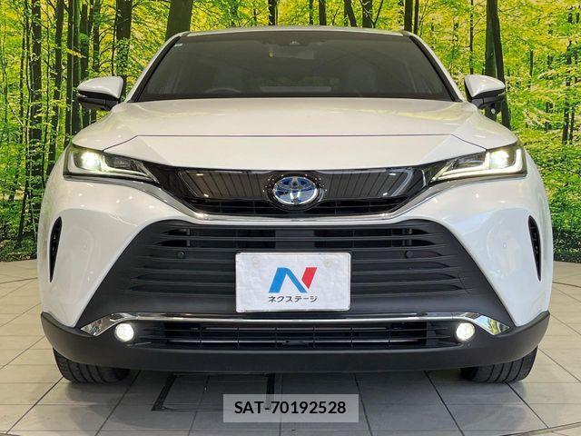 Toyota HARRIER HYBRID 2023-09 8130398-13